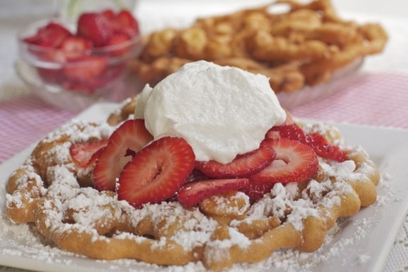 Easy Funnel Cakes Recipe