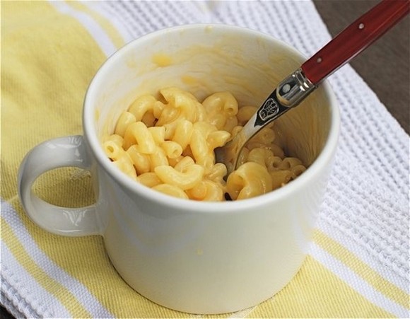 DIY Easy Mac photo and recipe from blogs.babble.com