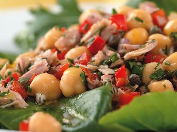 Mediterranean Tuna Antipasto Salad recipe