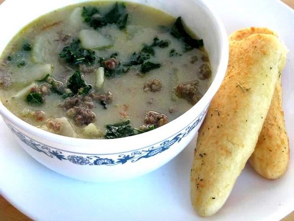Olive Garden Zuppa Toscana Soup & Homemade Breadsticks recipe by Gluesticks Blog