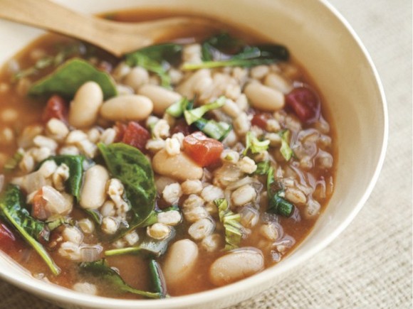 Tuscan Farro Soup with White Beans, Tomatoes & Basil recipe