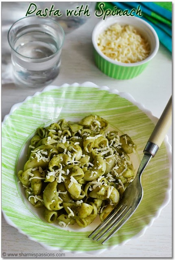 Pasta with Spinach Sauce recipe photo