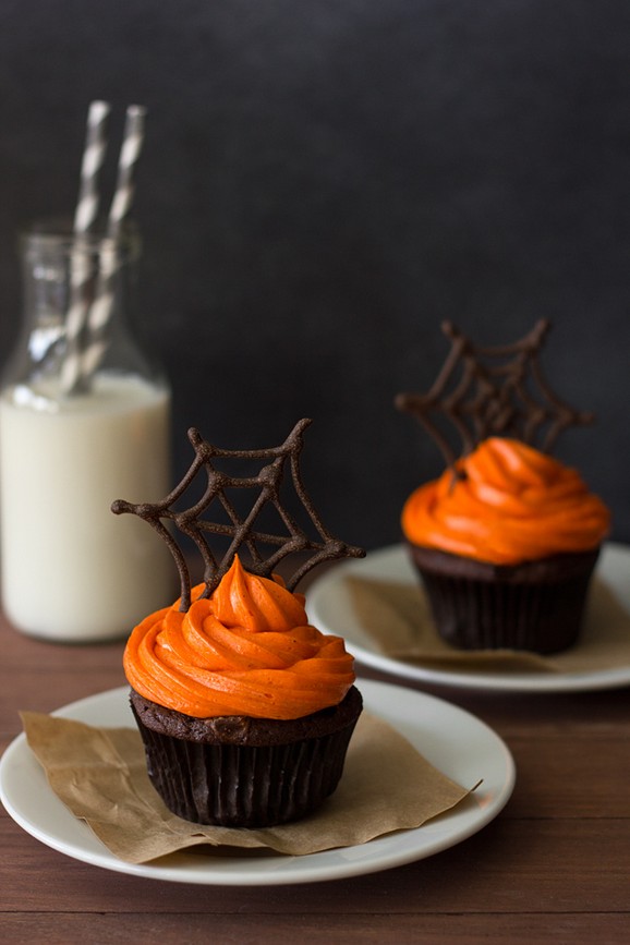 Pumpkin Chocolate Spiderweb Cupcakes recipe photo