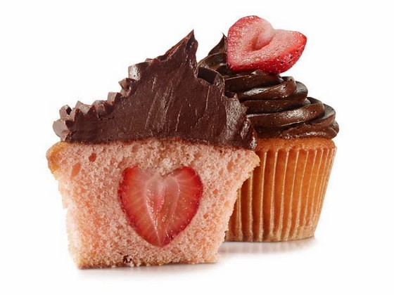 Valentine's Day Strawberry Cupcakes recipe photo