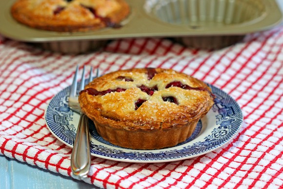 Apple Blueberry Mini Pies recipe photo