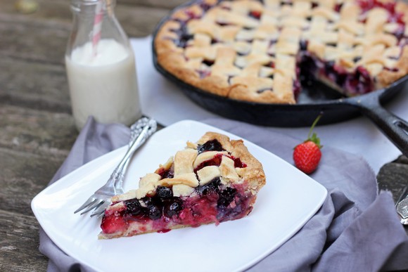 Strawberry and Blueberry Custard Pie recipe photo