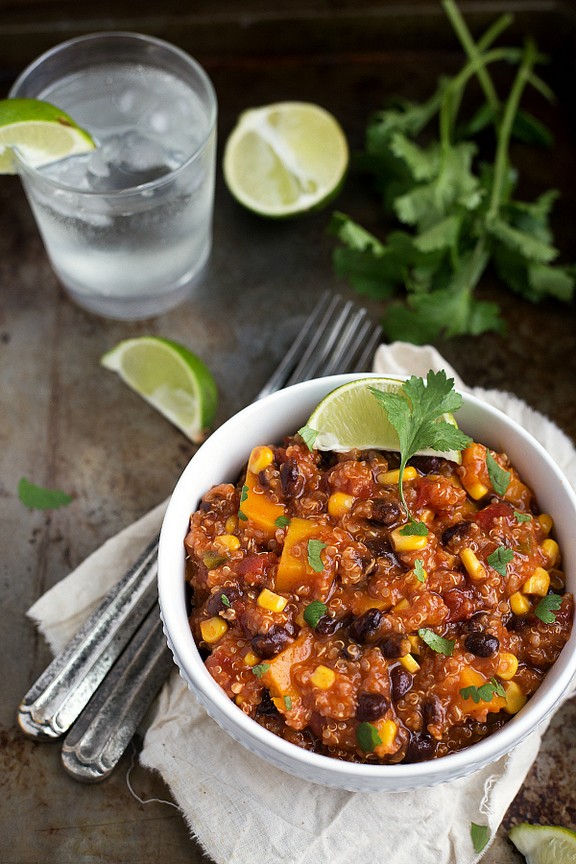 Slow Cooker Mexican Quinoa recipe – The Food Explorer