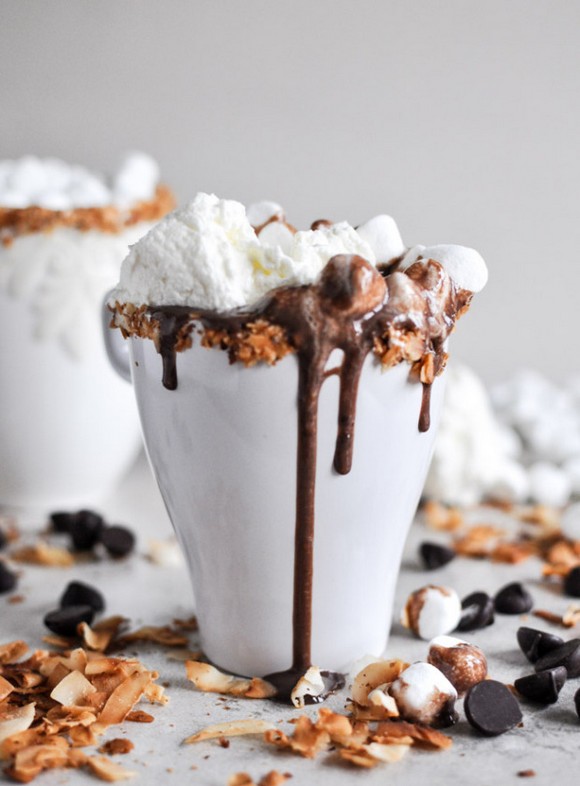 Thick and Creamy Crockpot Coconut Hot Chocolate
