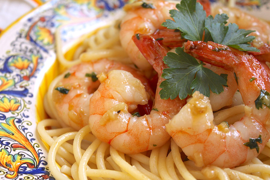 Simple Garlic & Butter Shrimp with Spaghetti (Shrimp Scampi) recipe