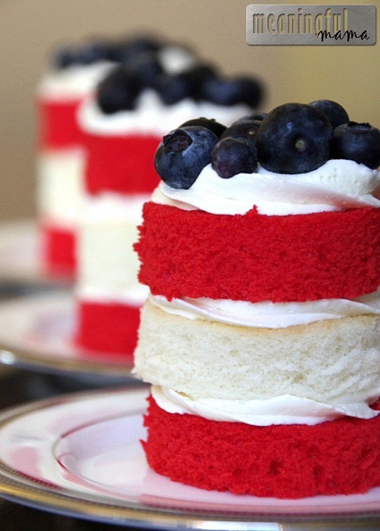 Fourth of July Mini Cakes