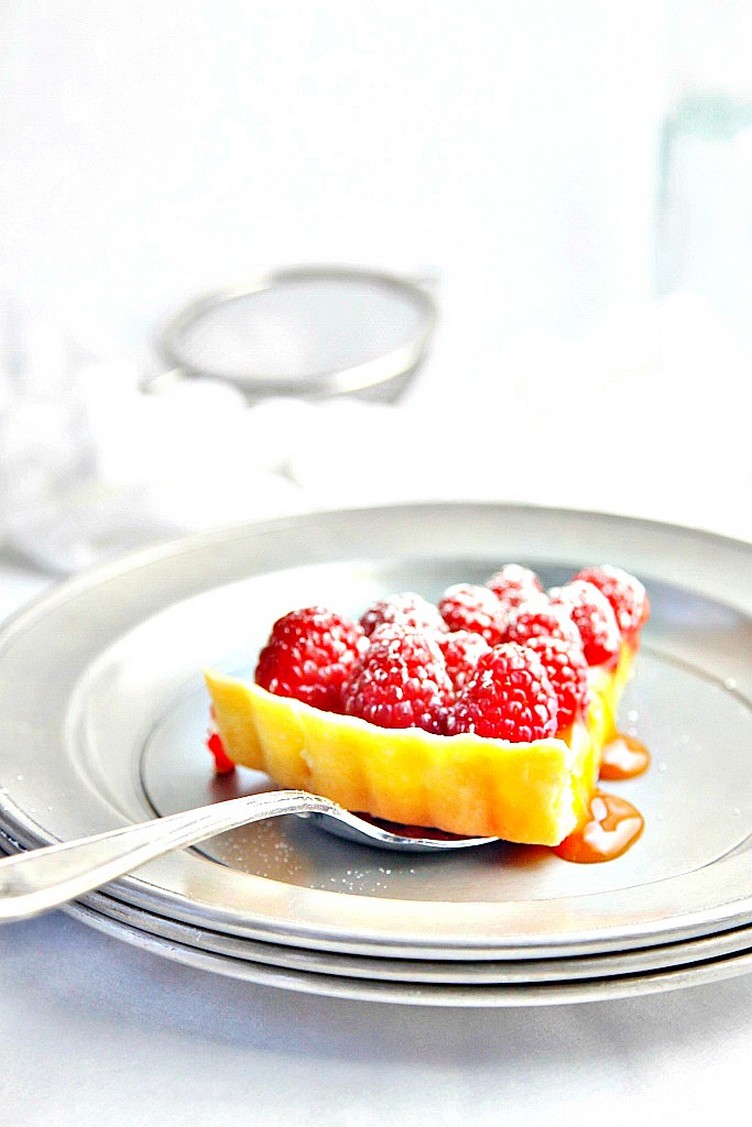Lemon Tart with Raspberries