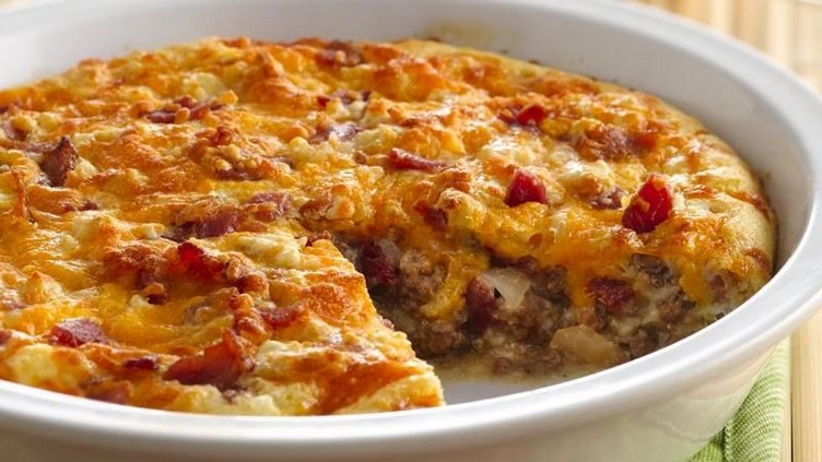 Impossibly Easy Bacon Cheeseburger Pie