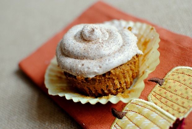 Pumpkin Spice Cake Mix Cupcakes with Cinnamon Buttercream