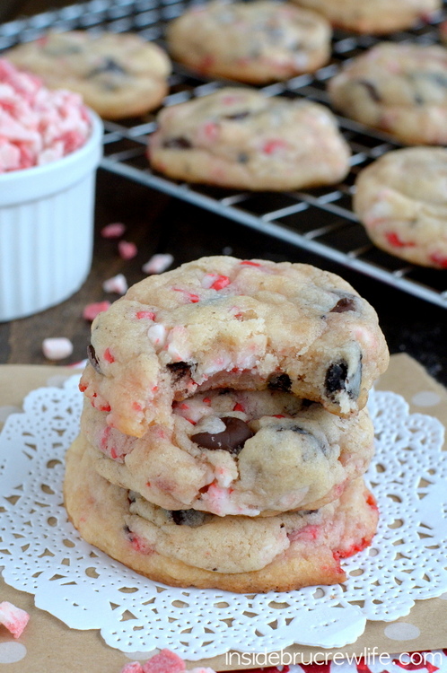 63 Festive Christmas Cookie Recipes Oreo Peppermint Crunch Cookies