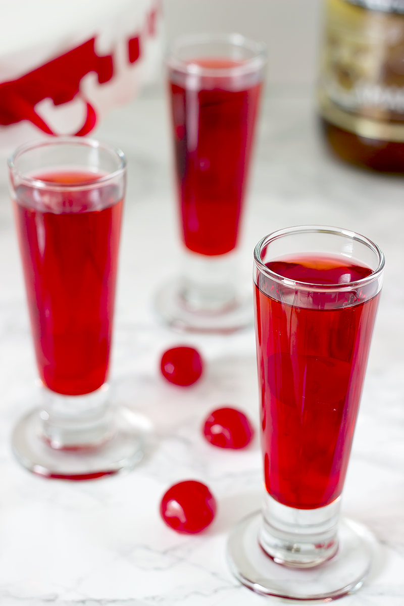 http://growingupgabel.com/valentines-day-cherry-vodka-cocktail-and-shooter/
