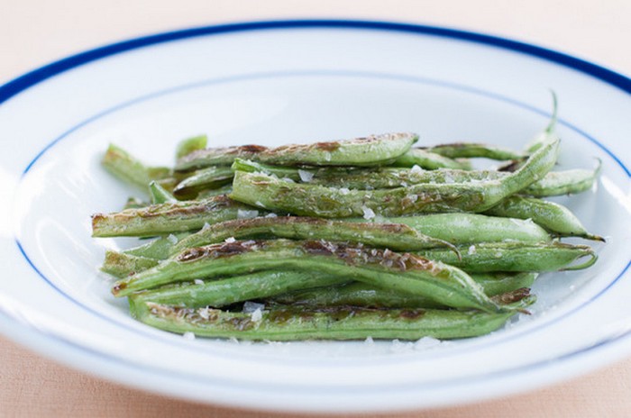 perfect-roasted-green-beans-recipe-from-herbivoracious