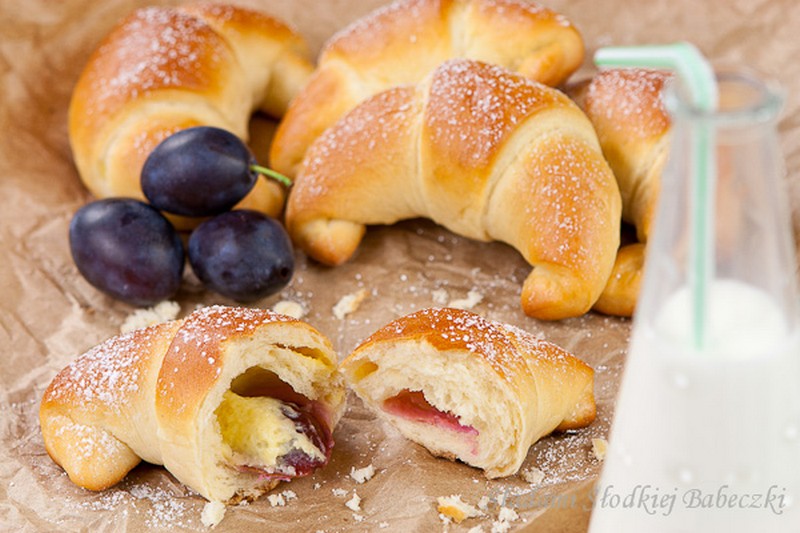Croissants with Custard and Plums Recipe