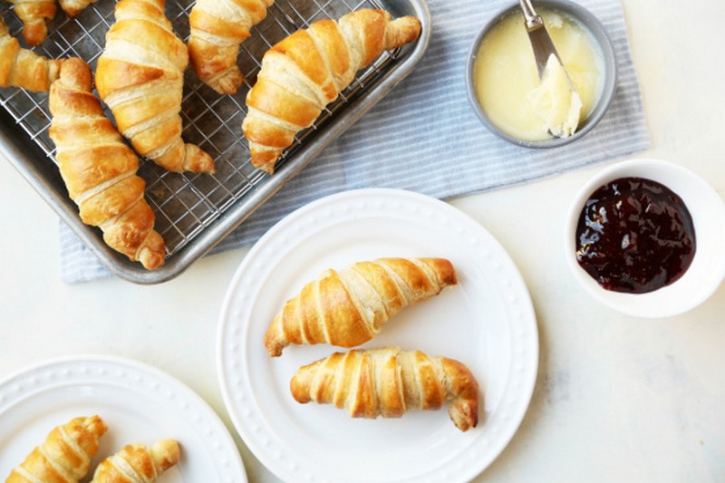 Traditional Buttery French Croissants Recipe