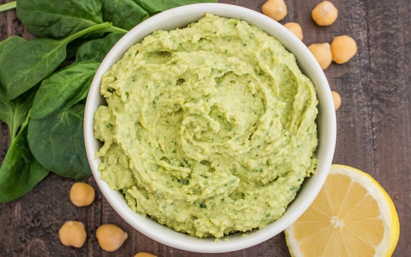 Vegan Spinach and Garlic Hummus Recipe - One Green Planet